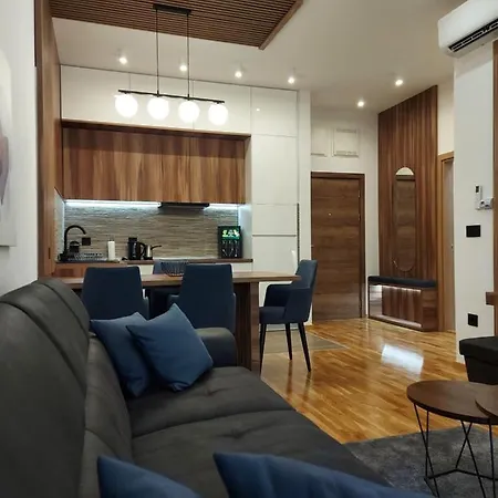 Tri S Lux Apartment Arandjelovac